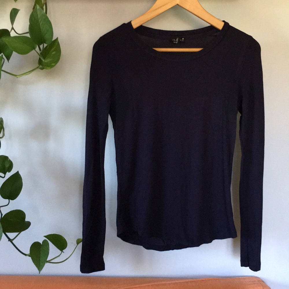 F21 Navy Long-sleeve Tee